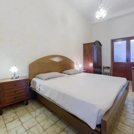 Holidays Dream Veronica 알레사노