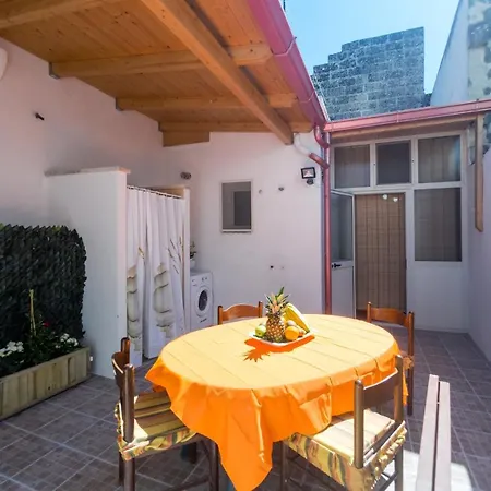 Holidays Dream Veronica *